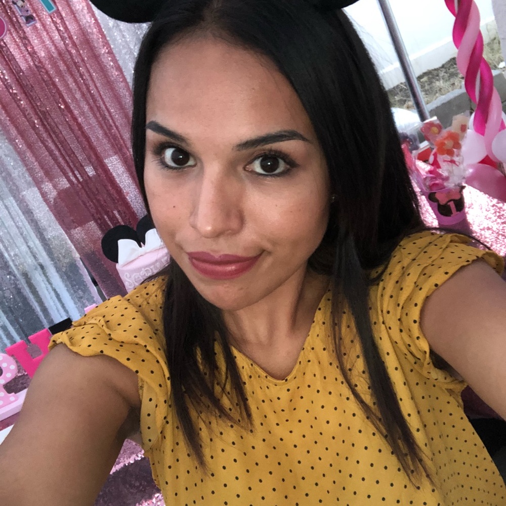 Meet your Posher, Maria